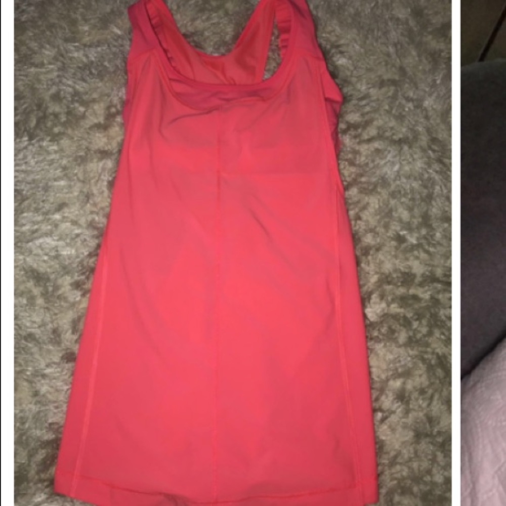 pink Lululemon tank